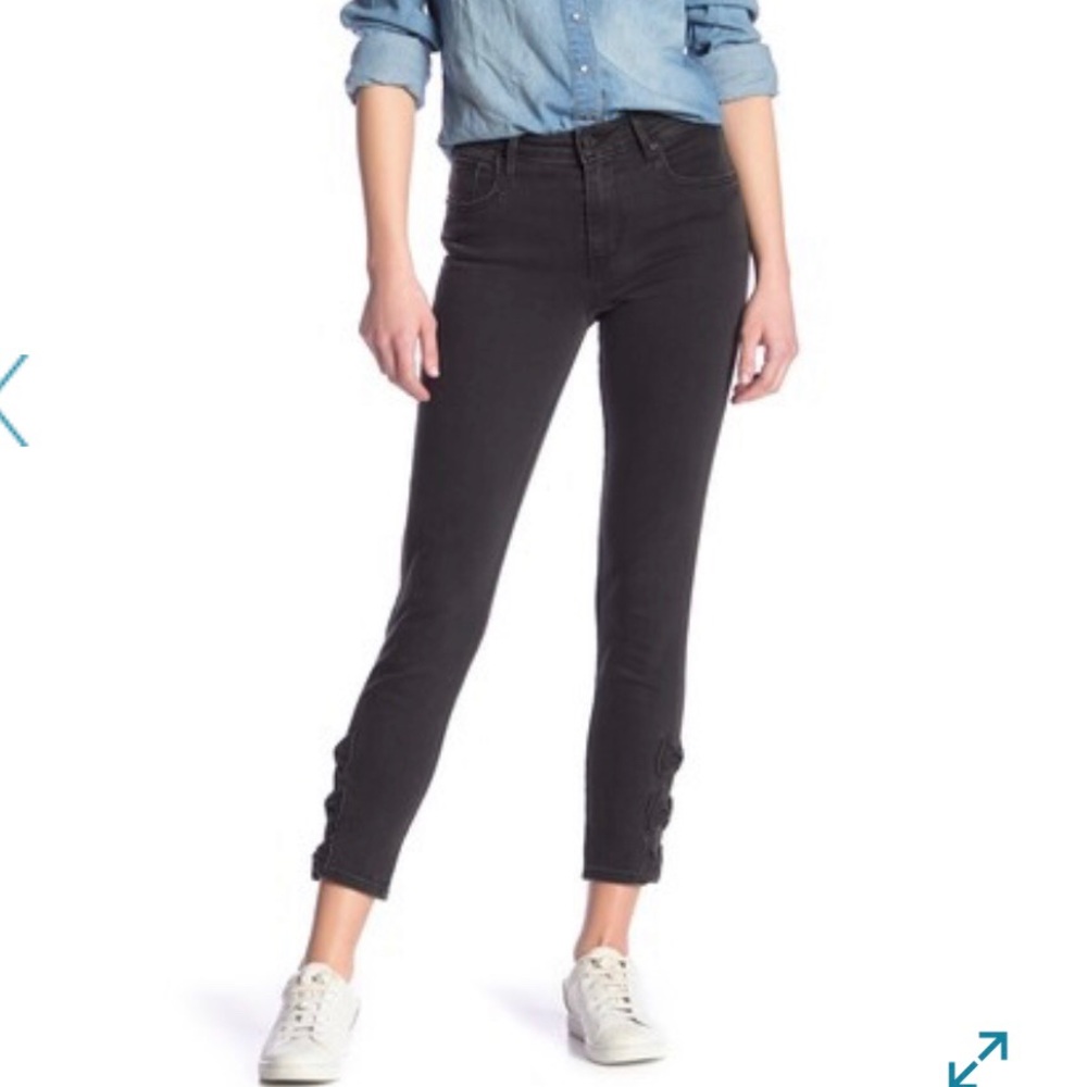 Levi's High Rise Tiered Bow Skinny Jeans Size 25